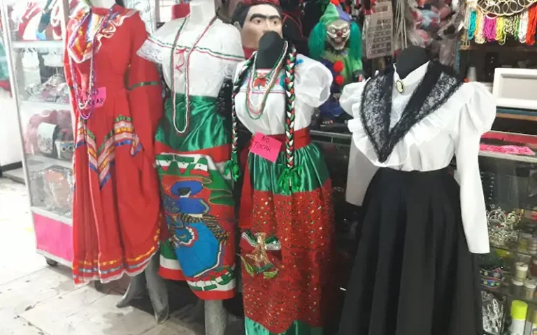 disfrazzes productions villa de las flores 768x480