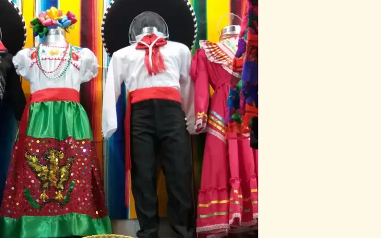 trajes regionales azteka 768x480