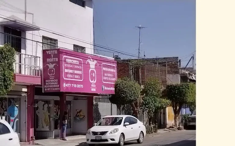 disfraces arlequin leon el retiro 768x480