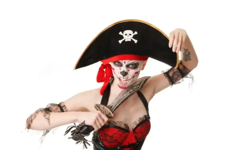 mujer pirata 1 768x480